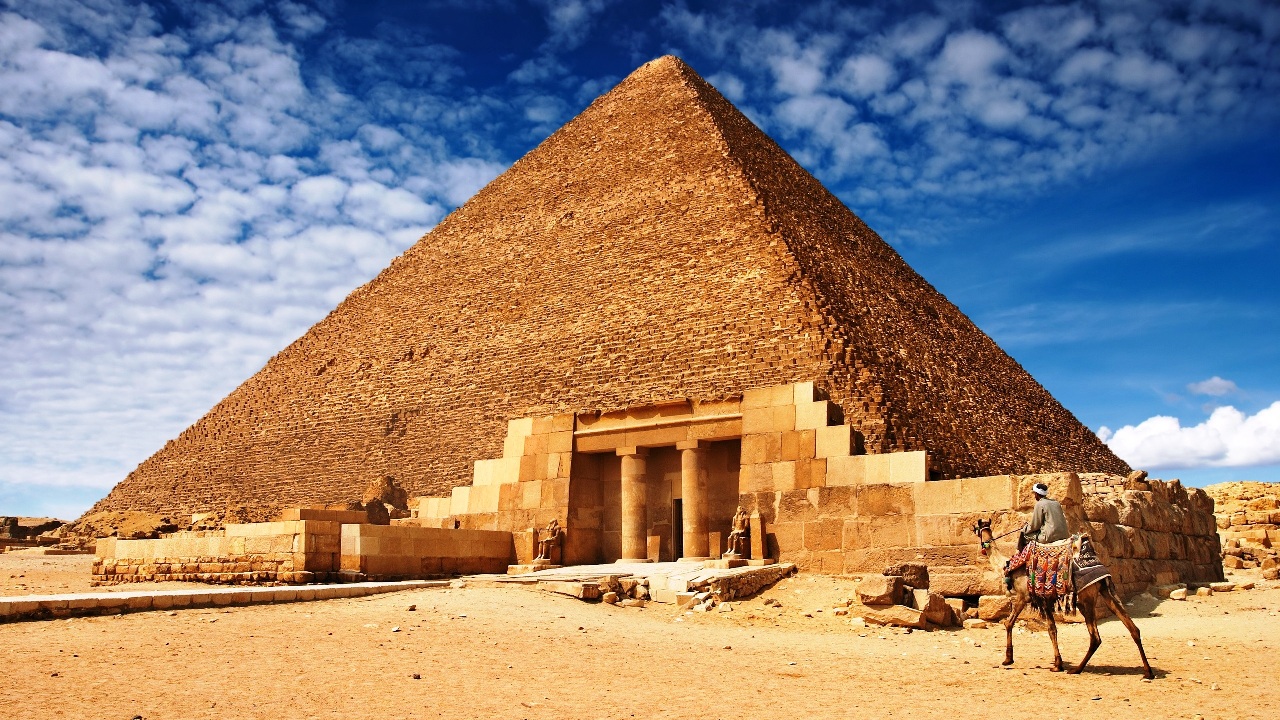 Conheça Pirâmide de Queóps  