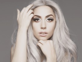 Lady Gaga “ressuscita Jesus” para clonagem em novo clipe