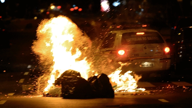 Fogo em protestos em Belo Horizonte