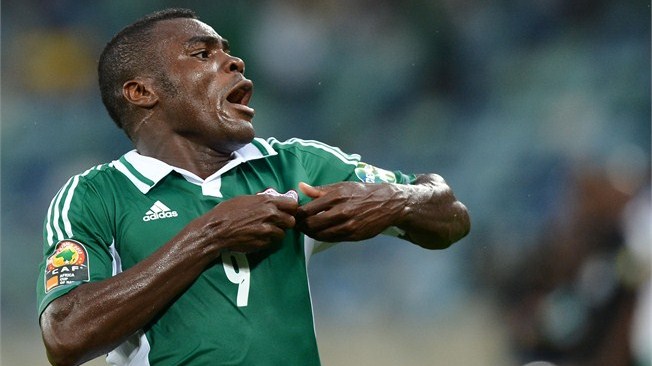 Emenike: "A pressão precisa existir"